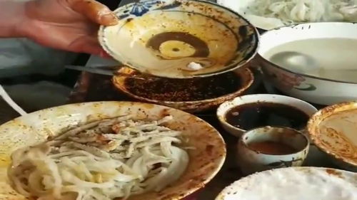 湖南街頭特色美食,有看懂這個(gè)調(diào)料方法的嗎